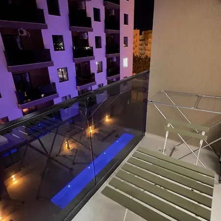 Aria's * Golem (Tirana)