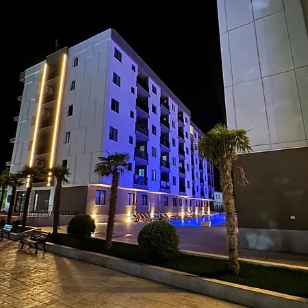 Aria's * Golem (Tirana)
